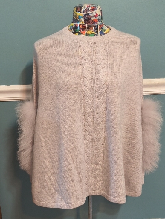 Mitchie's Sweaters - Cozy Light Grey Cable Knit Wool Fox Fur Trim Poncho